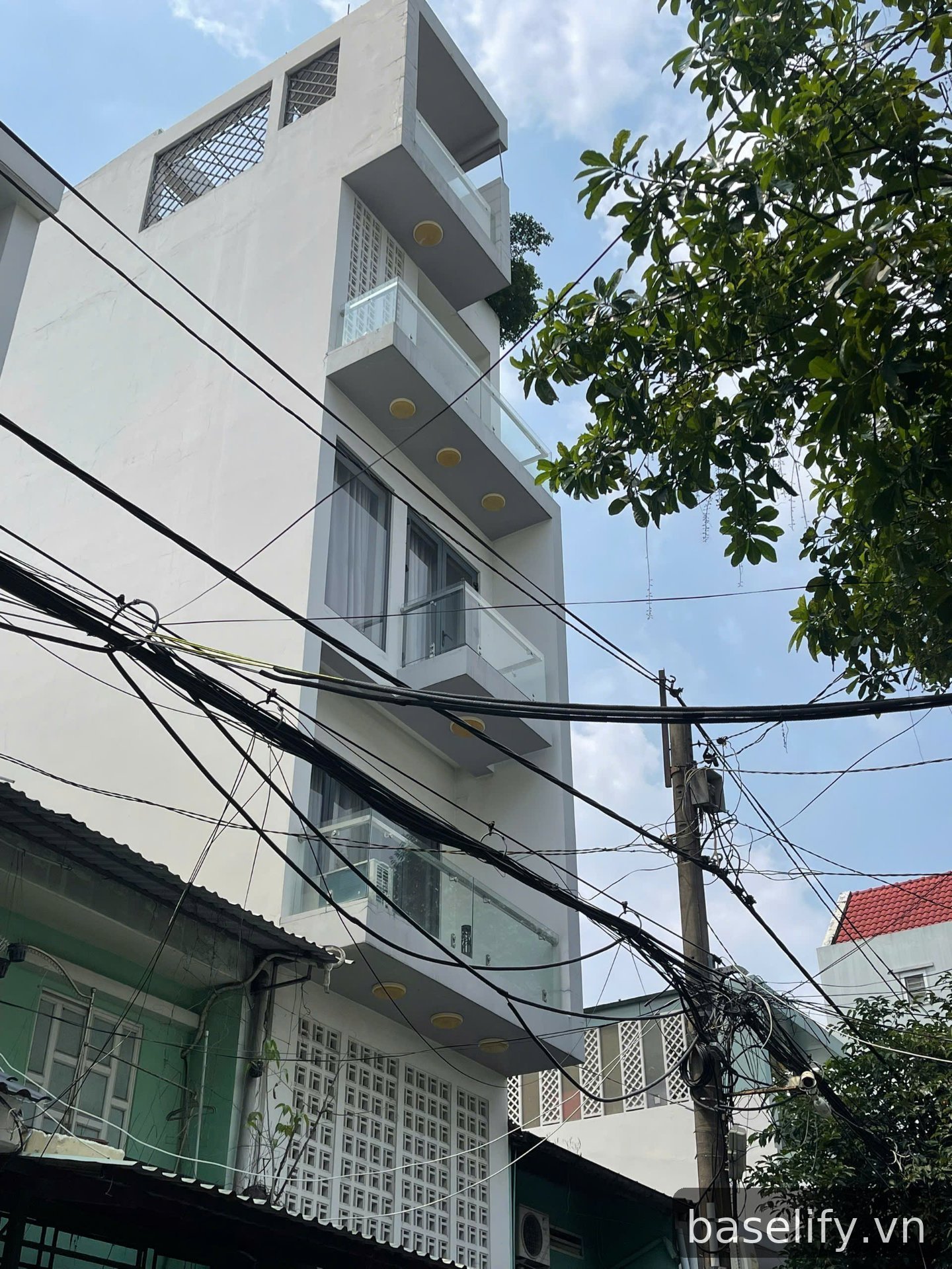 Bán Nhà Mặt Tiền Đường Chợ Tân Mỹ - Quận 7 - 4x20m 5 tầng - 13.7 Tỷ