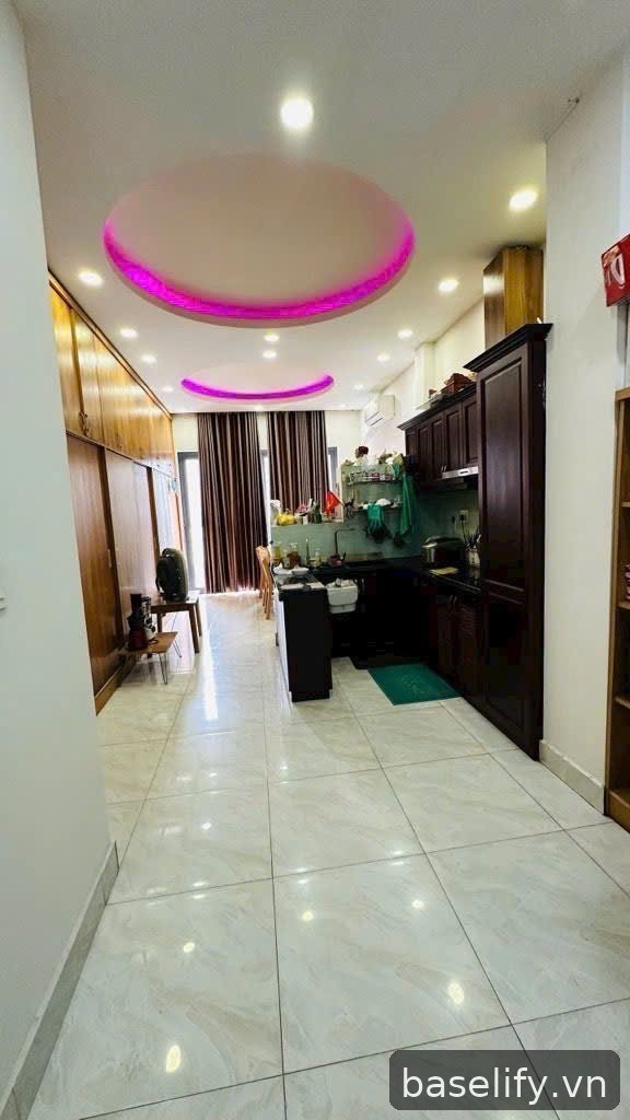 Bán nhà 4 tầng  đường 16 Phường Tân Phú, Quận 7, DTSD 324,5m2, Giá  13.9 tỷ — ảnh 2