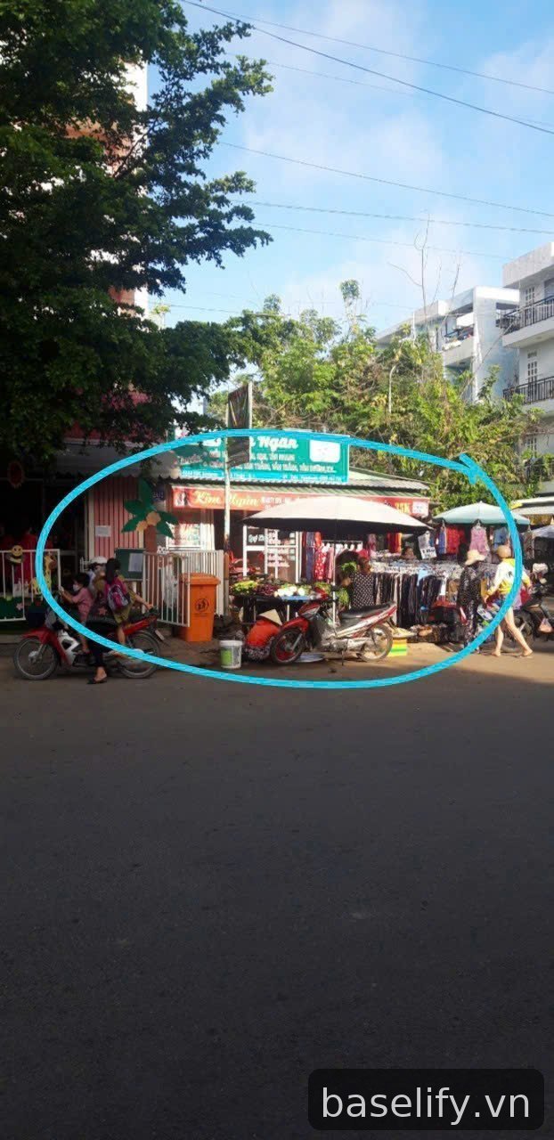 Bán Lô đất góc 2mt ngay chợ Phú Thuận Quận 7 dt 130m2 giá 20 tỷ — ảnh 2