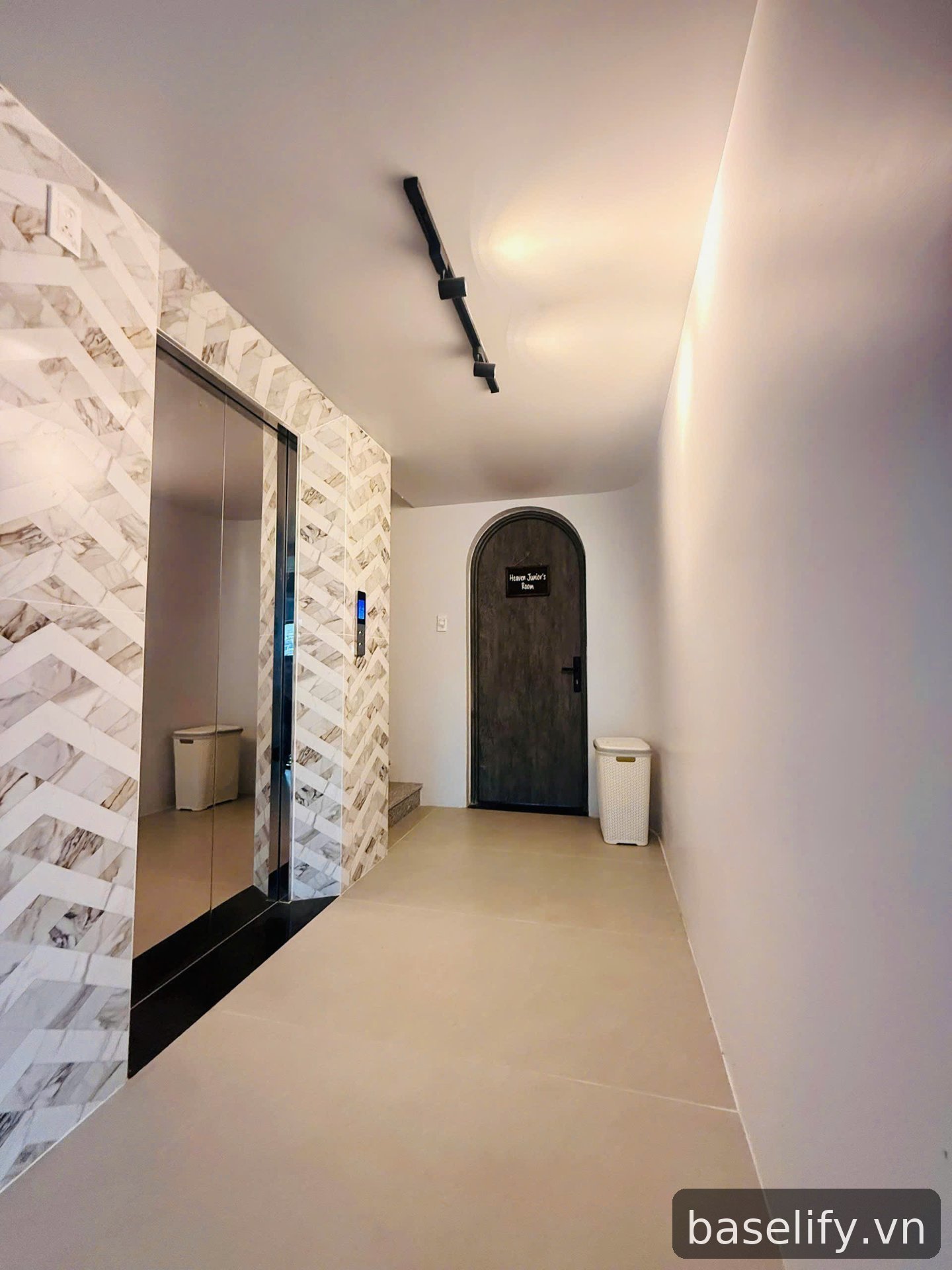BÁN NHÀ MỚI 5 LẦU CÓ THANG MÁY - VIEW HỒ VIETOPIA HIM LAM Q7 - 8.4X13M - GIÁ 31 TỶ TL — ảnh 5
