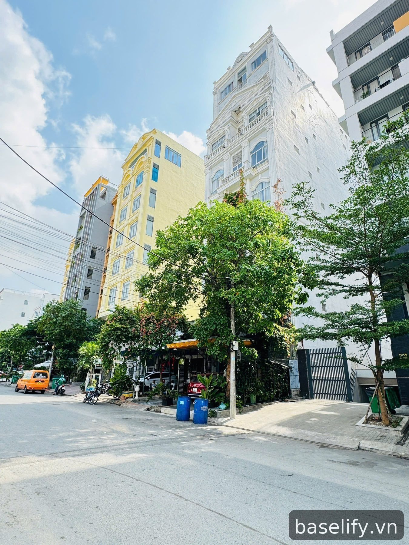 Bán Tòa CHDV MT đường Cao Thị Chính DT 8x21m Hầm 8 tầng Gía 55 tỷ TL
