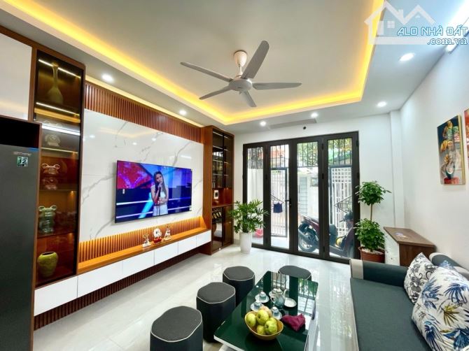 🏡 NHÀ MỚI THẠCH BÀN – 5 TẦNG – FULL NỘI THẤT NHẬP KHẨU CAO CẤP– 42M – NHỈNH 7 TỶ — ảnh 3