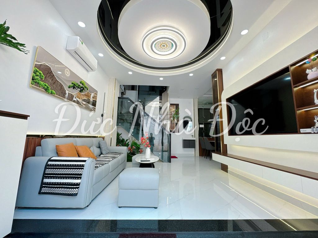 Bán Nhà phố Quận 7, 48m², 5,8 tỷ — ảnh 2