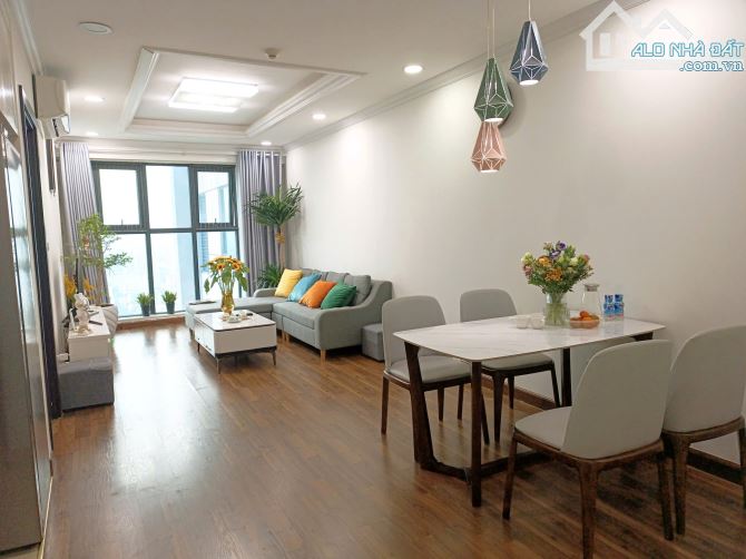 CẦN BÁN GẤP CĂN HỘ CC Goldmark City DT84m2 tổng 2 Ngủ 2Vs sổ đỏ lâu dài. 7,2 TỶ — ảnh 3