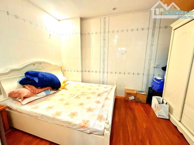 HÀNG HIẾM HOT- Bán nhà Mặt phố, Mặt hồ HOÀNG CẦU, oto tránh 2 thoáng, 55m2*5T*33,9tỷ — ảnh 3