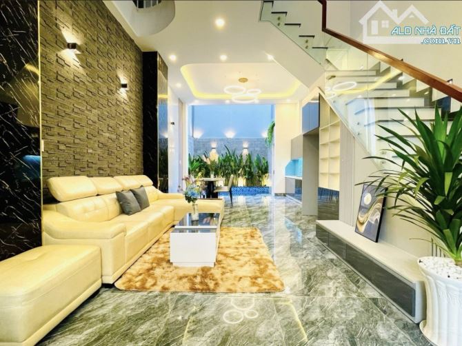 NGAY ĐẠI HỌC Y DƯỢC VỚI 4,2 TỶ CHỐT NGAY CĂN NHÀ NGÔ QUYỀN, PHƯỜNG 7, QUẬN 5 - DT 60M2 — ảnh 3