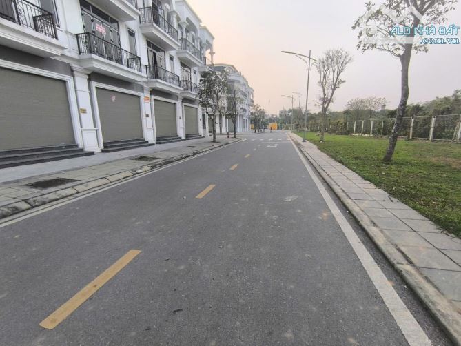 BIỆT THỰ LIỀN KỀ SẴN NHÀ CHỈ CẦN KHÁCH MUA VỀ THÊM THIẾT KẾ LÀ Ở NGAY. NHÀ XÂY THUỘC KHU V — ảnh 5