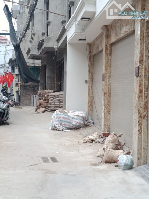 ✨ NHÀ ĐẸP THẠCH BÀN – 40M² – 4 NGỦ – 7 TỶ – GẦN AEON LONG BIÊN ✨ — ảnh 2