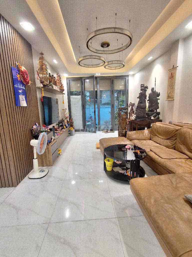 Bán Nhà phố Quận 7, 56.0 m², 7.9 tỷ VND — ảnh 2