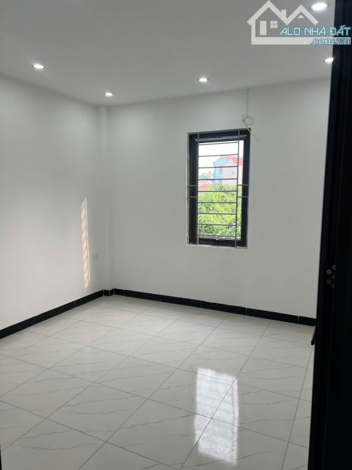 BÁN NHÀ SIÊU QUẦN - TT THANH TRÌ - 35M - 4 TẦNG - TC 5TY — ảnh 3