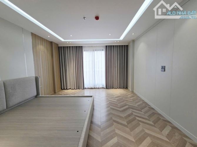 BÁN NHÀ PHỐ HOÀNG QUỐC VIỆT PHÂN LÔ OTO TRÁNH KD SẦM UẤT DT60m2*5T DÂN XÂY Ở LUÔN. 18 TỶ — ảnh 4