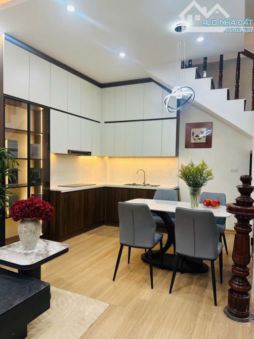 HIẾM NGỌC KHÁNH - BA ĐÌNH, 33m2 *5Tầng, cạnh Vinhomes Gallery, ngõ nông rộng, 30m oto . — ảnh 4