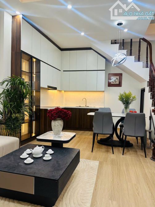 HIẾM NGỌC KHÁNH - BA ĐÌNH, 33m2 *5Tầng, cạnh Vinhomes Gallery, ngõ nông rộng, 30m oto . — ảnh 5