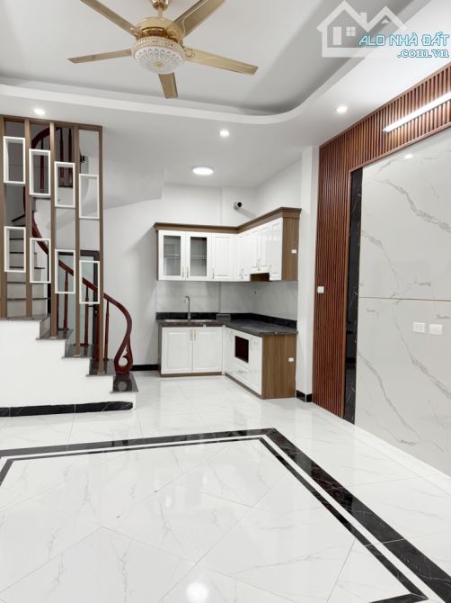 NHÀ ĐẸP BÁT KHỐI – 35M² – 5 TẦNG – FULL NỘI THẤT – 5.85 TỶ 💥 — ảnh 2