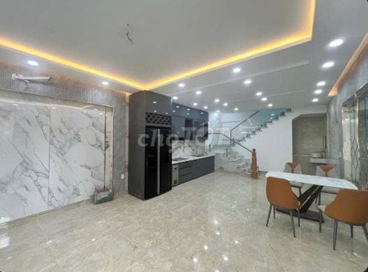 NHÀ ĐẸP 3 TẦNG - HẺM XE HƠI 6M - 62M² - CHỈ NHỈNH 5 TỶ- TRUNG MỸ TÂY — ảnh 2