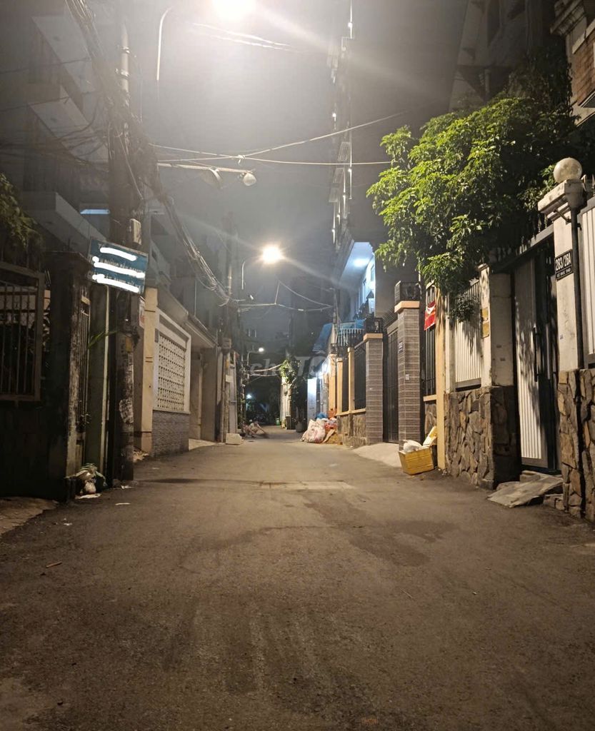 Thông ra Phan Chu Trinh, nhà 4tầng x 48,6m2 - XE HƠI đậu cửa - BÁN GẤP — ảnh 3