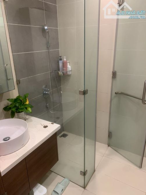 Hiếm! tòa cc NO1 T4 Hoàng Minh Thảo- gần Hồ Tây 110M2 3PN-2WC giá hơn 15 tỷ — ảnh 3