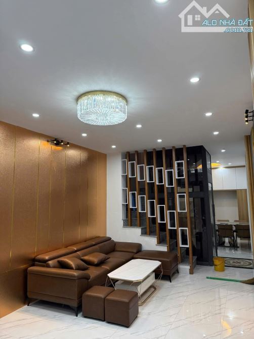 Nhà Phân Lô Lương Ngọc Quyến Thanh Xuân 50m 16Tỷ 5Tầng Mt3.7m Oto Dừng Đỗ Kinh Doanh Đỉnh — ảnh 2