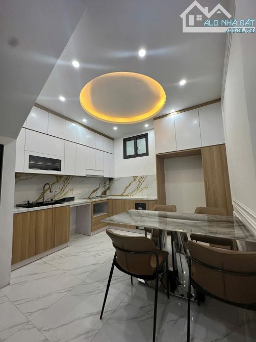 Nhà Phân Lô Lương Ngọc Quyến Thanh Xuân 50m 16Tỷ 5Tầng Mt3.7m Oto Dừng Đỗ Kinh Doanh Đỉnh — ảnh 3