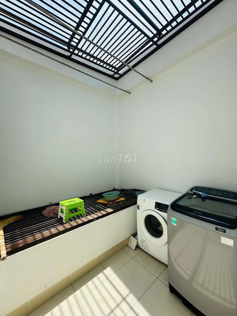 Nhà 3 tầng trung tâm Nha Trang Gần Siêu Thị Co.op mart — ảnh 3