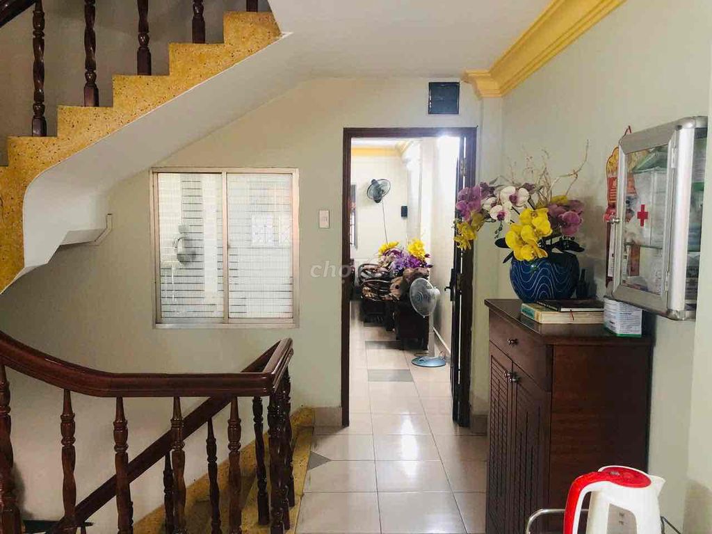 Bán nhà Mặt Tiền 6 tầng đường Khánh Hội — ảnh 3