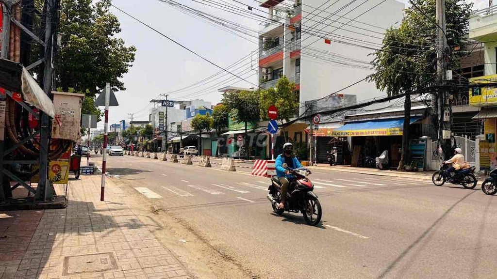 Bán Nhà Cấp 4 Đường Bế Văn Đàn Phước Long Nha Trang Sổ Riêng Gần Chợ — ảnh 2