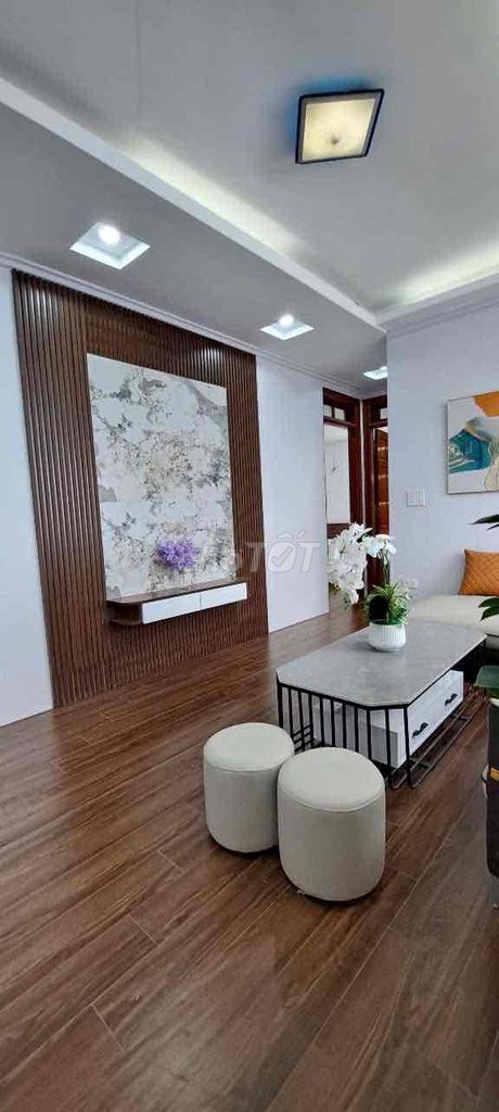 Bán CCMN 2n2wc Mặt Phố View Hồ - Sau Royal City