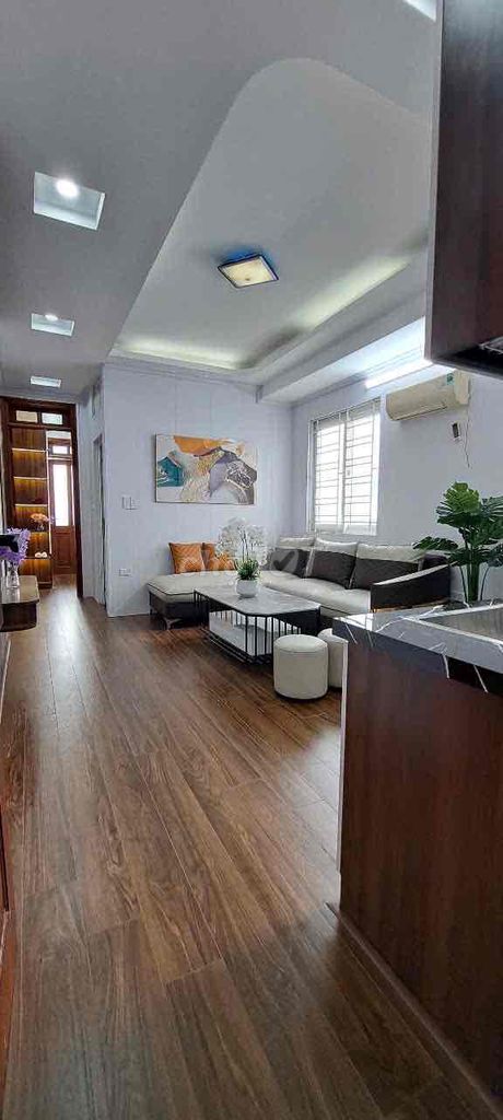 Bán CCMN 2n2wc Mặt Phố View Hồ - Sau Royal City — ảnh 3