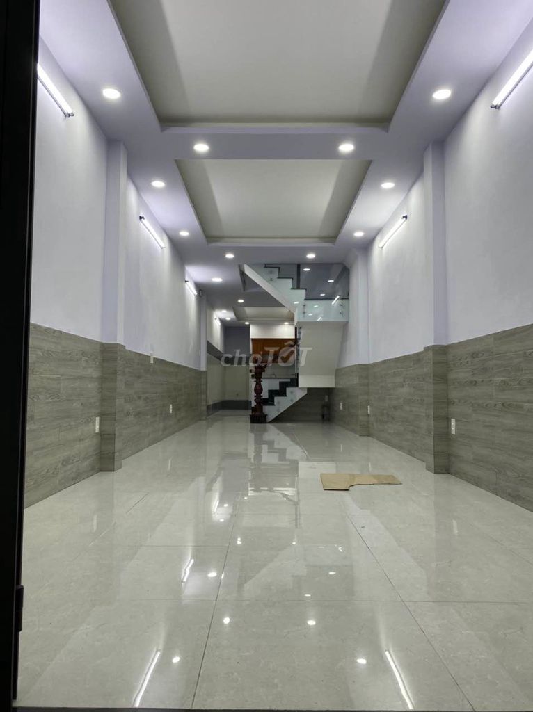 Gấp bán nhà hẻm Nguyễn Thị Thập - Diện tích 63m2 ngang 4m - Hơn 4 tỷ