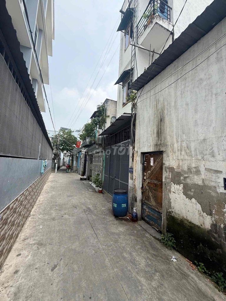 BÁN NHÀ 2 TẦNG RA MT BÙI VĂN BA QUẬN 7 GIÁ CHỈ 3,9 TỶ TL GẦN KCX