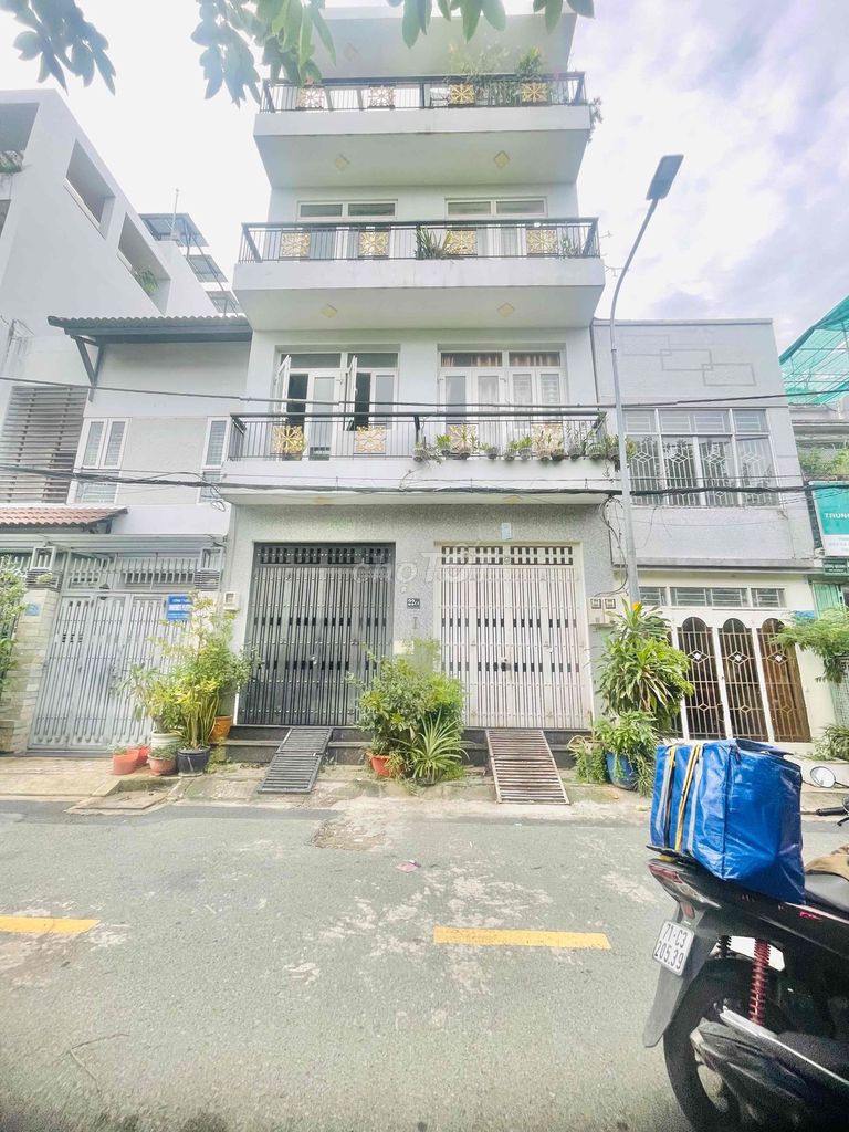 nhà view công viên.giá 1x tỷ ngang 6m,cách lotte mark 500m