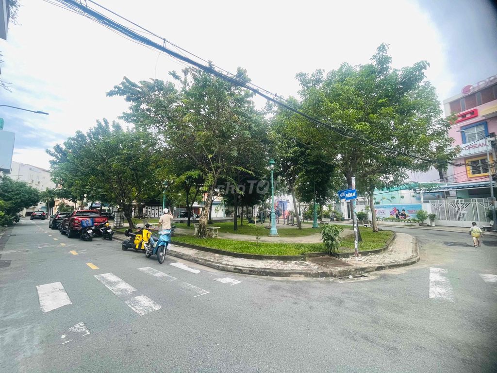 nhà view công viên.giá 1x tỷ ngang 6m,cách lotte mark 500m — ảnh 3