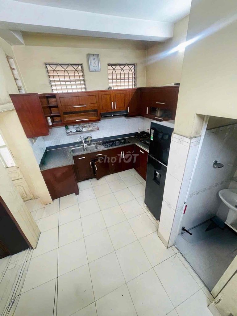 Hiếm bán trong khu vực - Nhà Nguyễn Thị Thập - 72m2 - 4.9 tỷ — ảnh 2